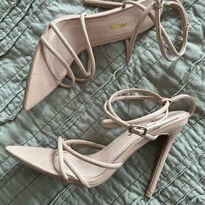 FASHIONOVA NUDE HEELS